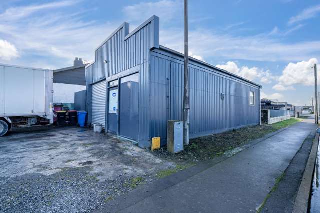 Call into Clyde Street