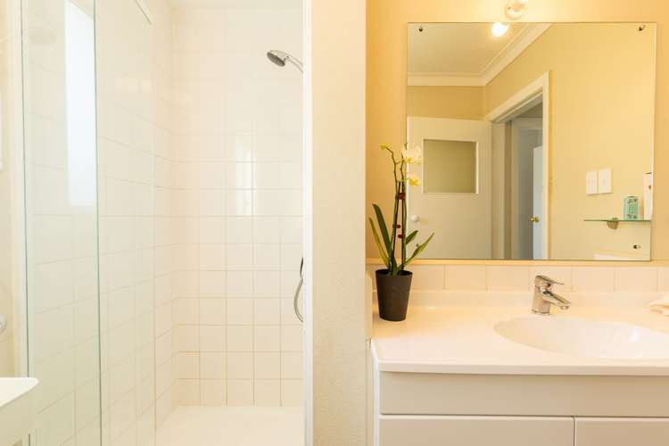 157 Easther Crescent Kew_12