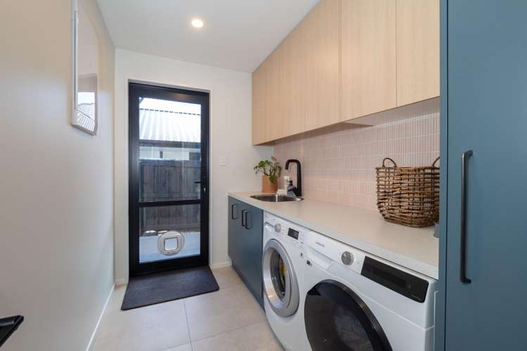 9 Redhaven Rise Netherby_28