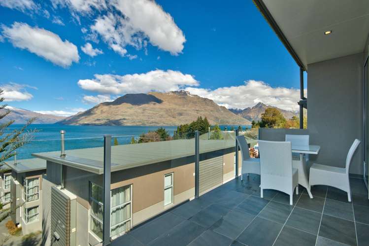 Unit 1 LakeRidge Apts, 51 Thompson Street Queenstown_2