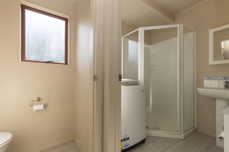 16 Hoani Place Kuratau_14