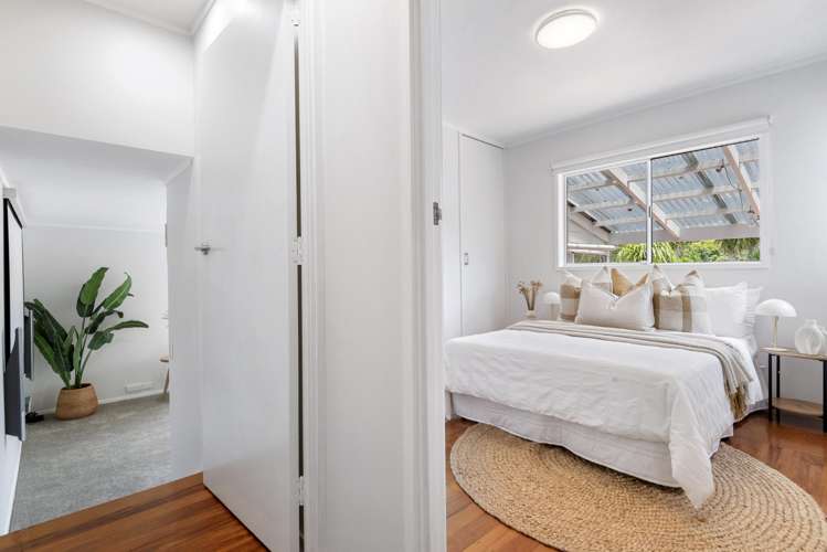 7 Charmaine Road Torbay_13