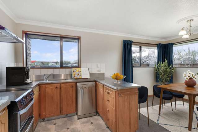 1/22 Leander Street Northcote_2