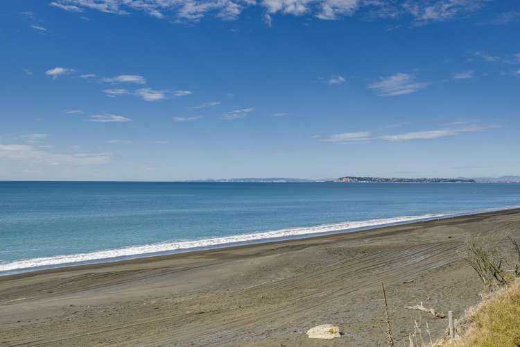 43 North Shore Road Whirinaki_9