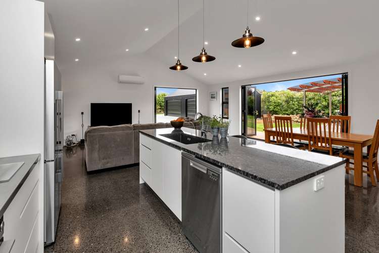 9 Corsair Drive Maungatapere_14