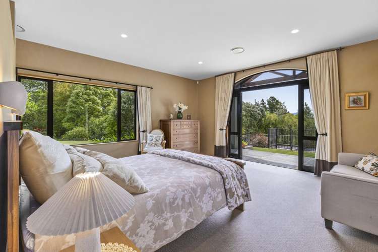 179 The Coastal Highway Redwood Valley_15