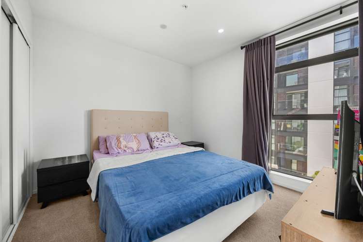 109&B11/9 Madeira Lane Grafton_8