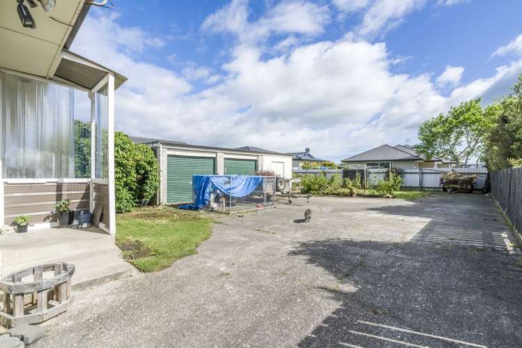92 Edinburgh Crescent Waikiwi_13
