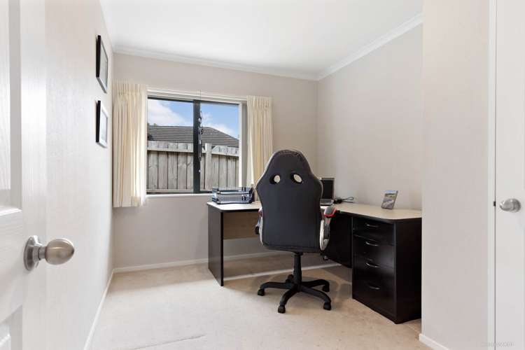 302 Hill Road The Gardens_11