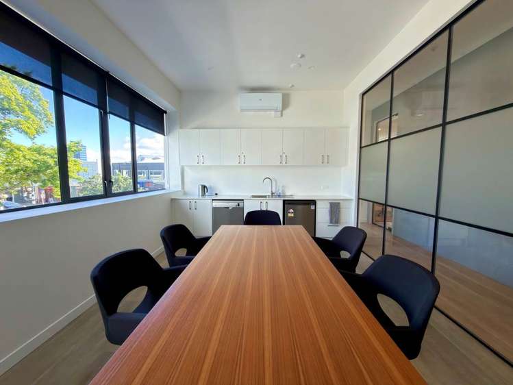 Level 1/87 Hurstmere Road Takapuna_4