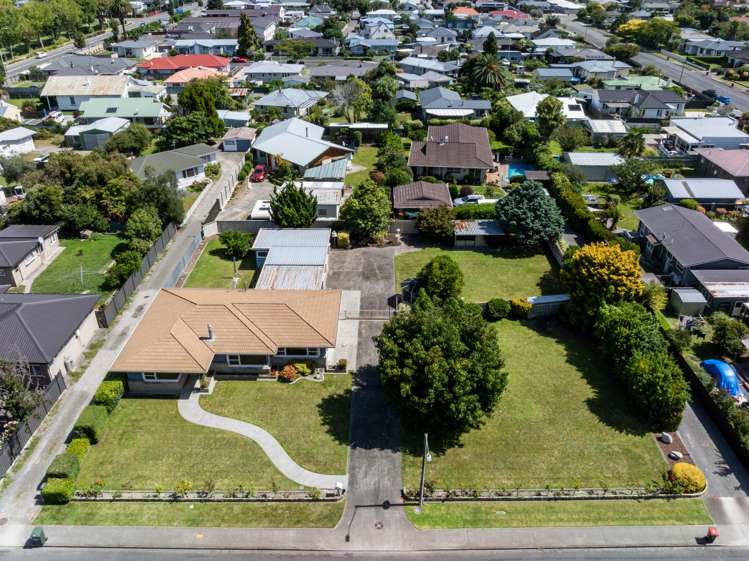 235 Kenilworth Road Mayfair_15