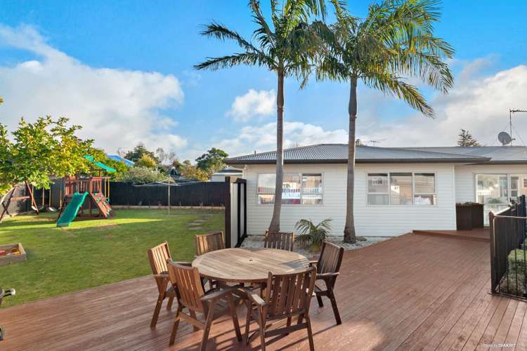 17 Landon Place Pukekohe_17