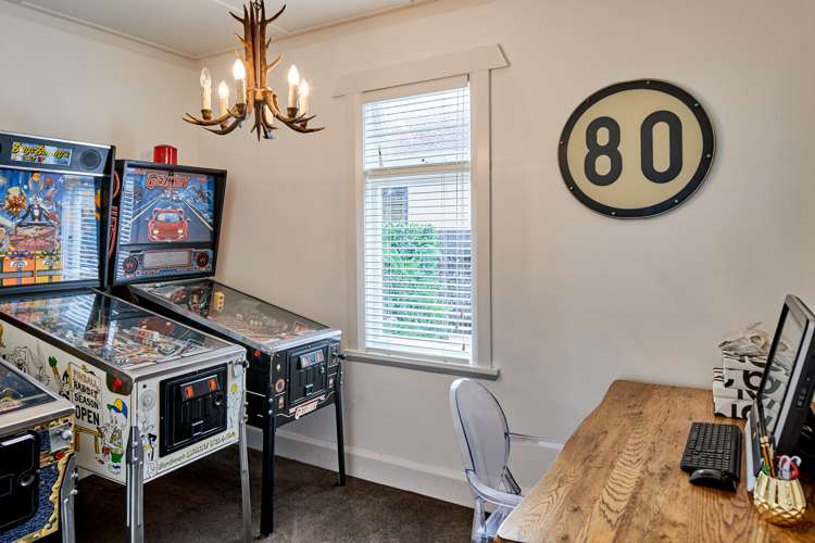 71 Hautana Street Woburn_18