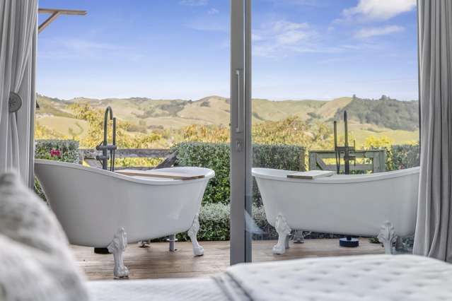 Elevated Views and Lifestyle : Live The Good Life!