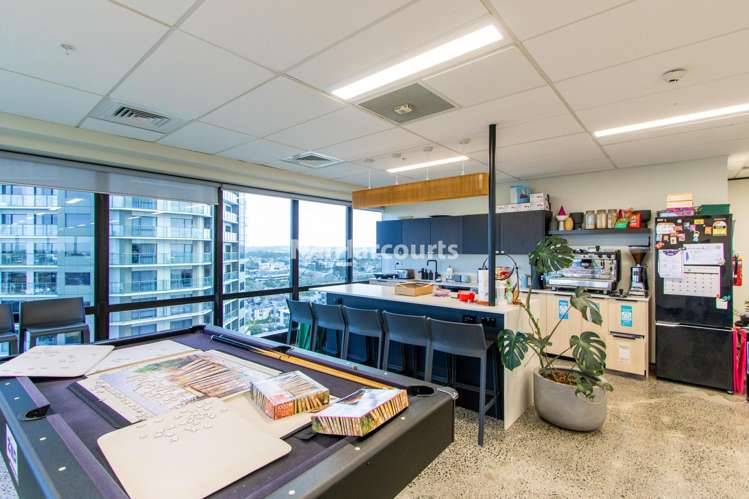 Level 13/5-7 Byron Avenue Takapuna_8