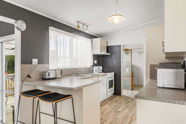 53 Sandspit Road Waiuku_3