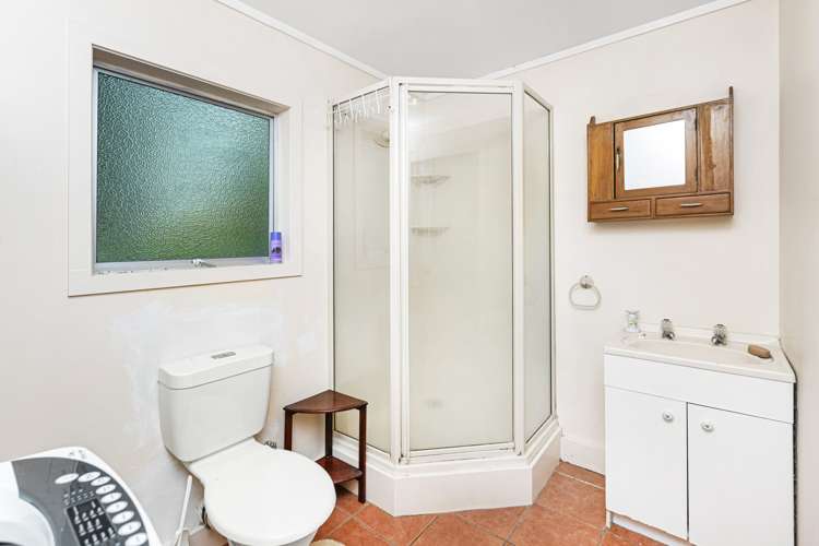 46B Cross Street Raglan Waikato Houses for Rent One Roof