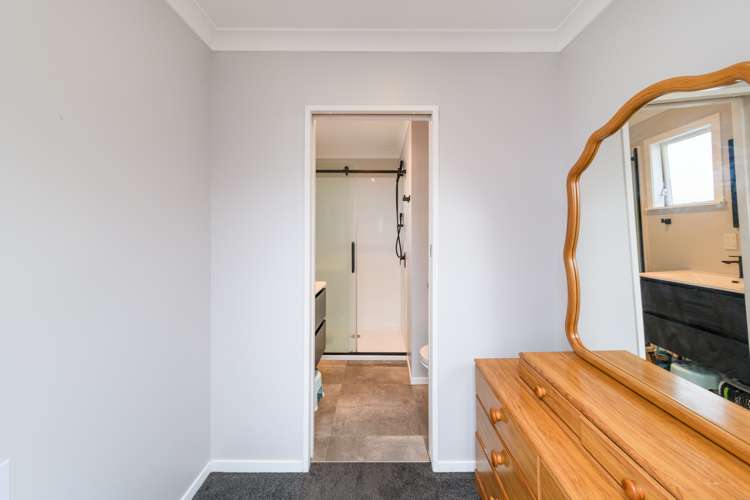 27 Aspiring Avenue Milson_15