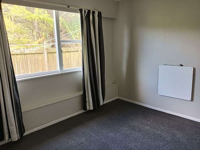 1/33 Hathaway Avenue Karori_2