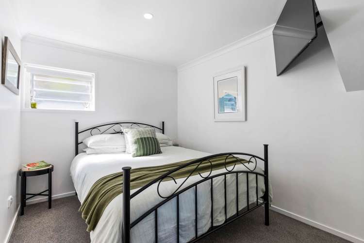 28 Fielding Crescent Farm Cove_29