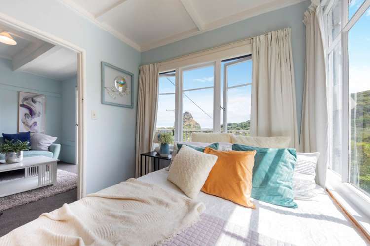 5 Glenesk Road Piha_8