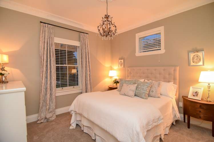 10 Dixon Street Carterton_11