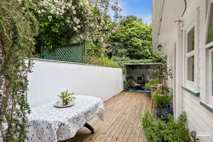 6 Puriri Street Miramar_14