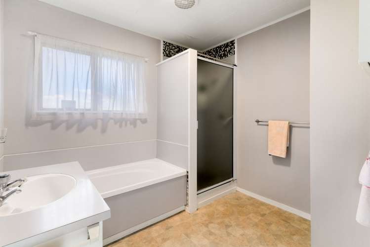 8b Rutland Street Utuhina_9