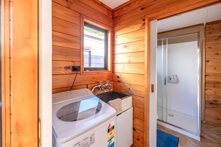 1 Ocean Road Surfdale_17