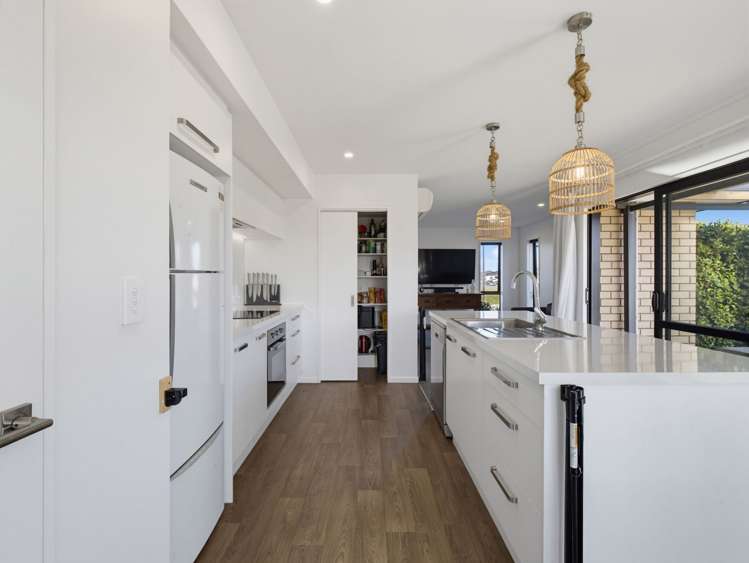 10 Kemble Drive_5