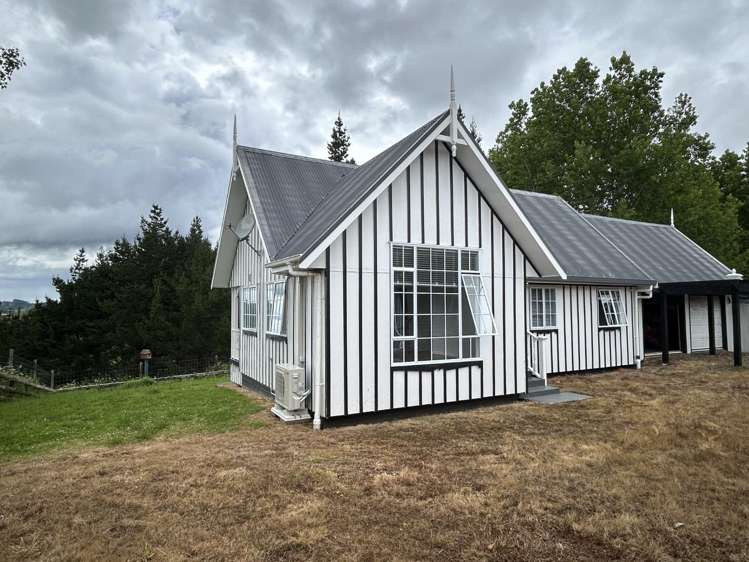 223 Valley Road Waitoki_14