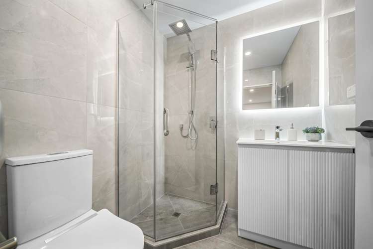 1/1088 Beach Road Torbay_10