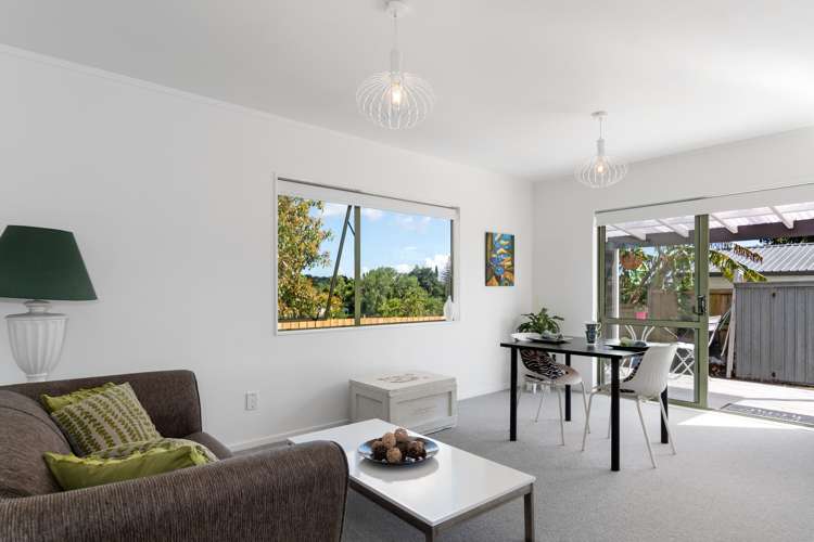 29b Henderson Crescent Parkvale_6