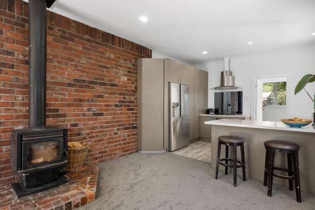 34 Achilles Street Burwood_3