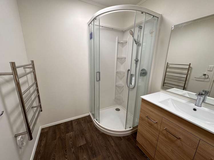 6 Brown Street Mount Cook_9