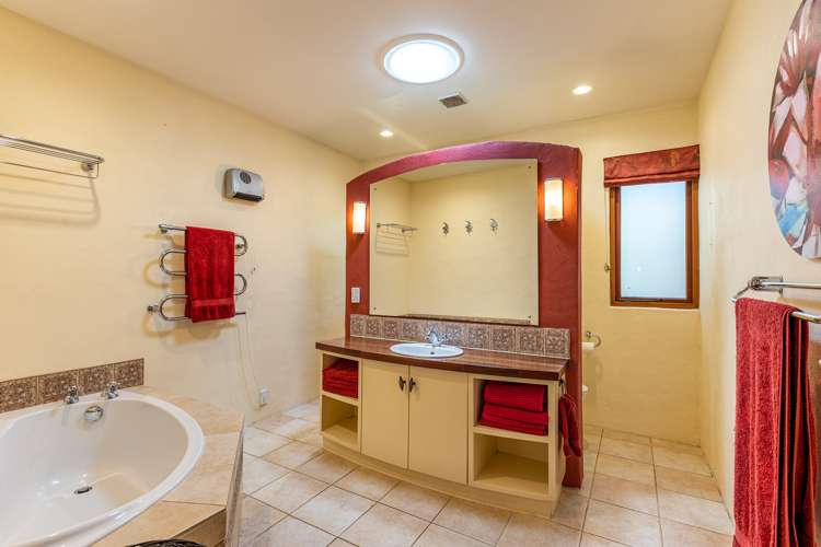 17 Trolove Place Stoke_14