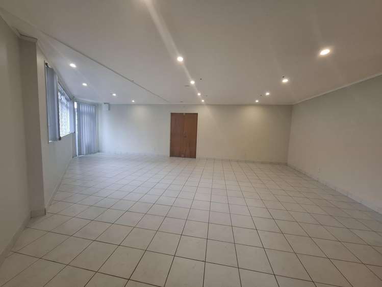 E/12 Paramount Drive Henderson_5