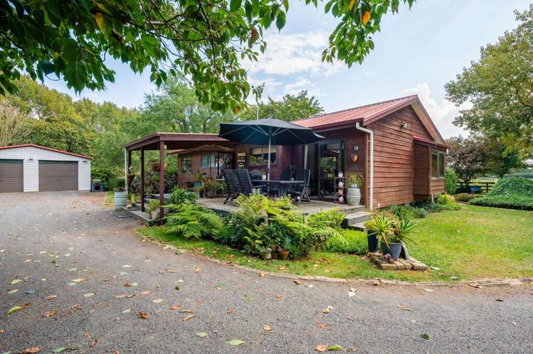 6 Seddon Road Puketaha_3