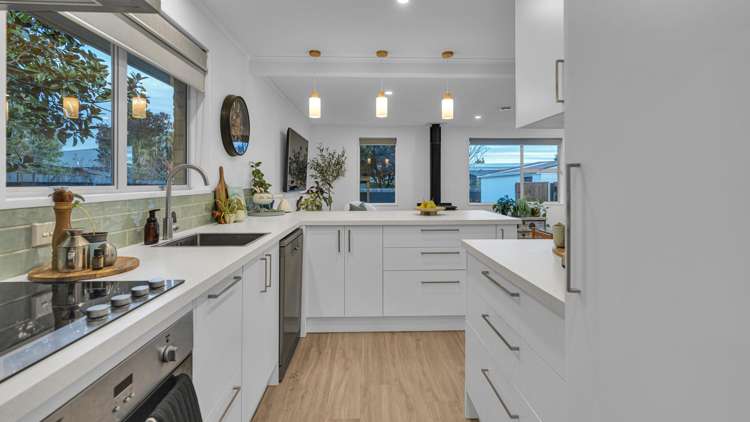 9 Charnwood Crescent Bishopdale_6