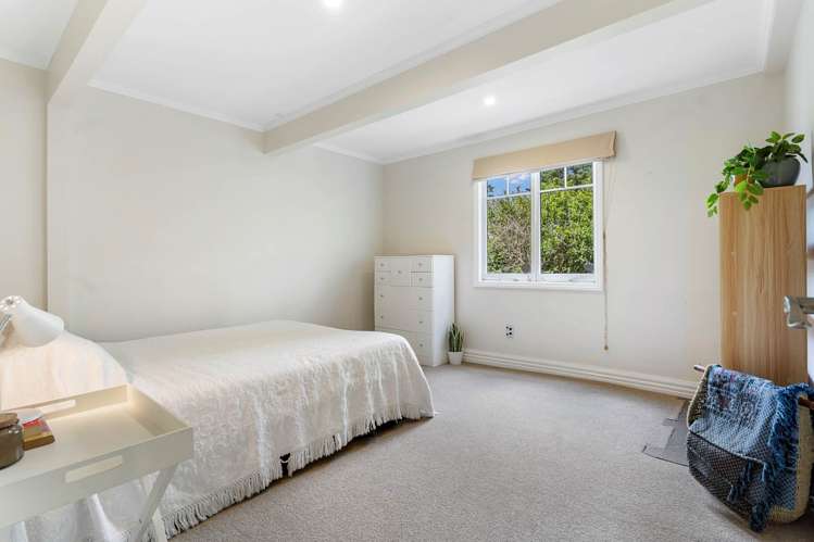 2 Seaview Avenue Northcote_13