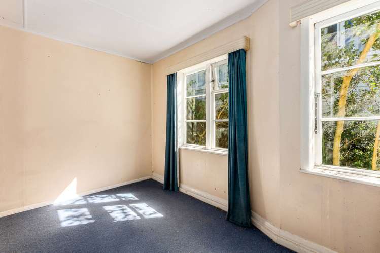 5 Onslow Road Khandallah_14