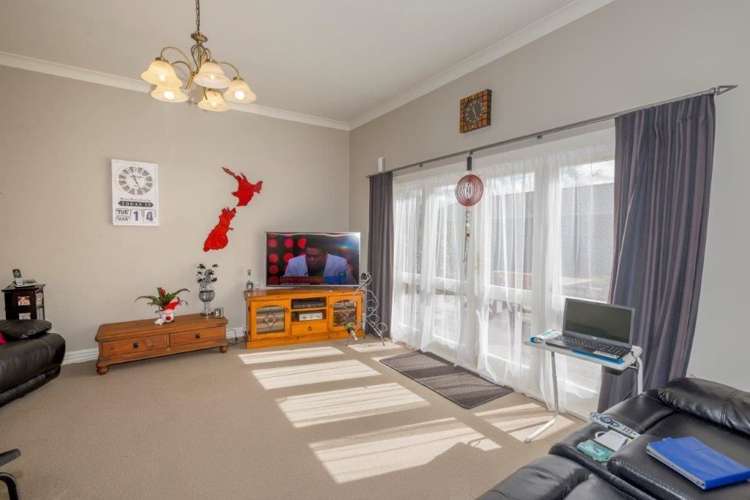 14 Queenwood Road Levin_7