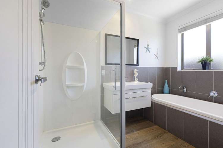 16 Torrey Pines Waimairi Beach_18