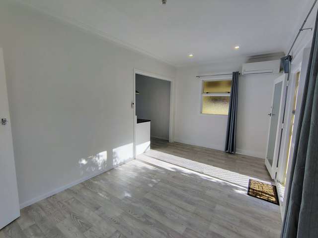 a/78 Clark Road Pahurehure_1