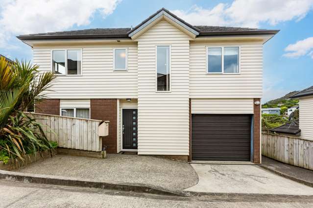 Sunny & Effortlessly Easy-Care