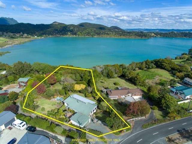 Parua Bay - 4 Bedroom Home