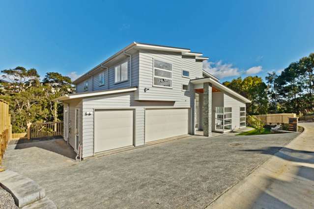 Luxurious House 472sqm Floor Area & 1500sqm Land