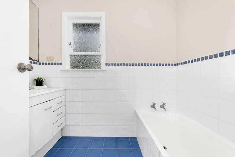 45 Blakeborough Drive Forrest Hill_10