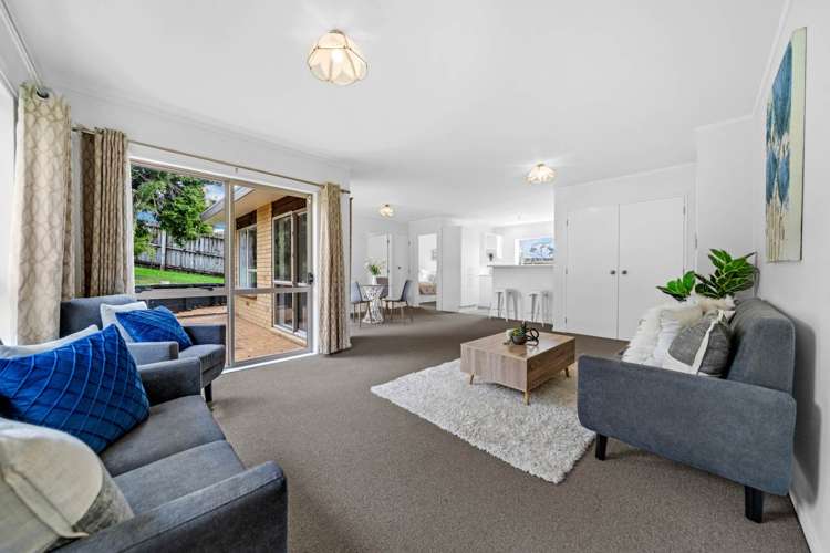 5 Evergreen Rise New Lynn_13