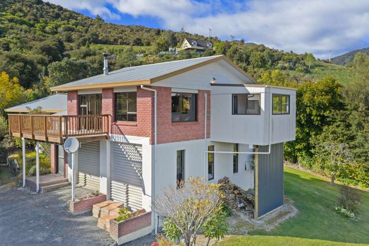 6 Moana View Road Waikawa_23